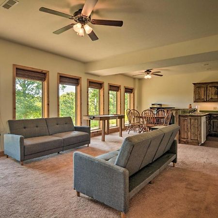 Spacious Log Cabin With Fire Pit And Game Room! ユリーカ・スプリングス エクステリア 写真