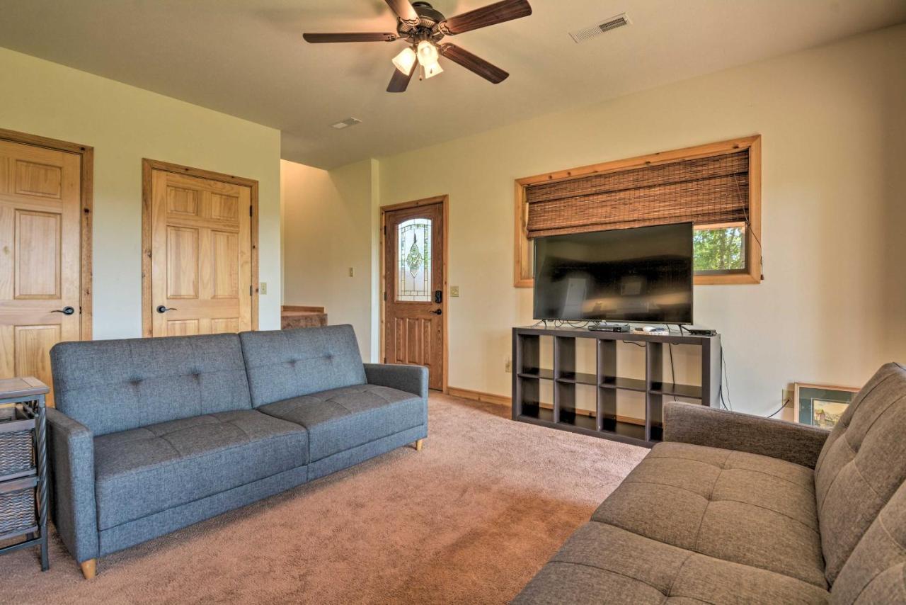 Spacious Log Cabin With Fire Pit And Game Room! ユリーカ・スプリングス エクステリア 写真