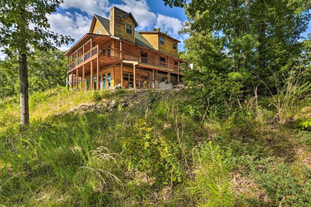 Spacious Log Cabin With Fire Pit And Game Room! ユリーカ・スプリングス エクステリア 写真